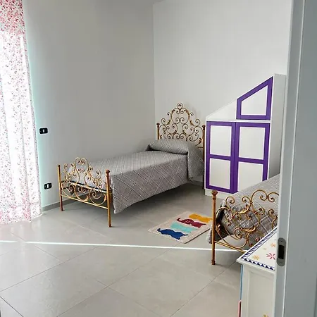Golden Hills View, Pierina's House Apartment *